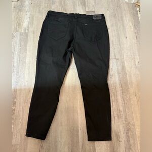 Lee Rider Black Womens Jeans 18 Short